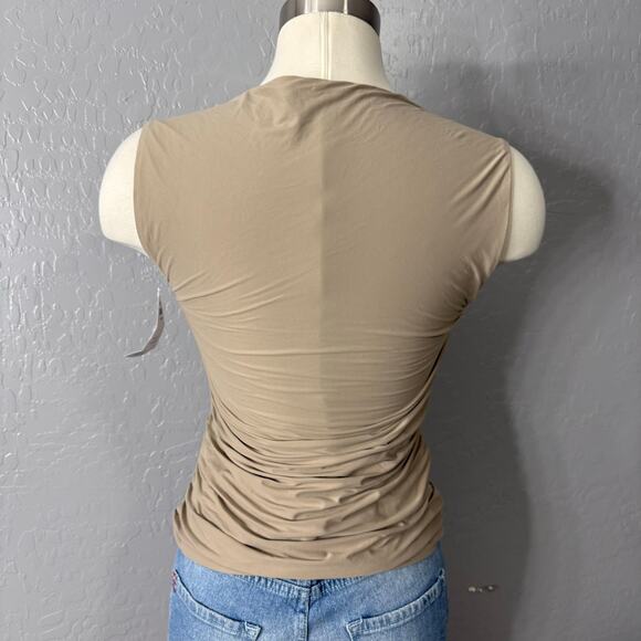 The A&F Ava Soft Matte Seamless Top, Brown, M - Picture 2 of 4